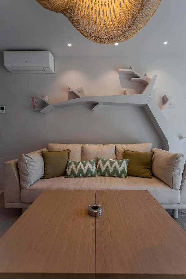 Bungalove بينالماذينا إسبانيا